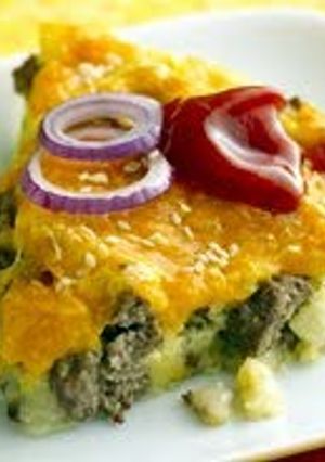 A picture of Cheeseburger Pie.