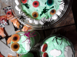 A picture of Monster Eyes n Slime Oreo Layered Dessert ~ halloween.