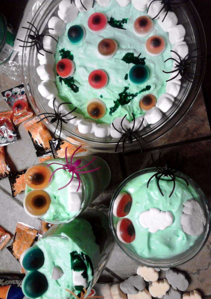 A picture of Monster Eyes n Slime Oreo Layered Dessert ~ halloween.