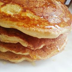A picture of Healthy fluffy pancakes.