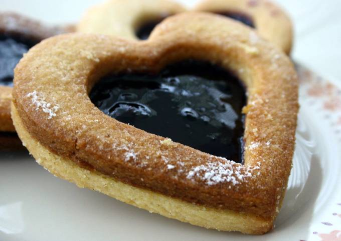 Linzer Cookies