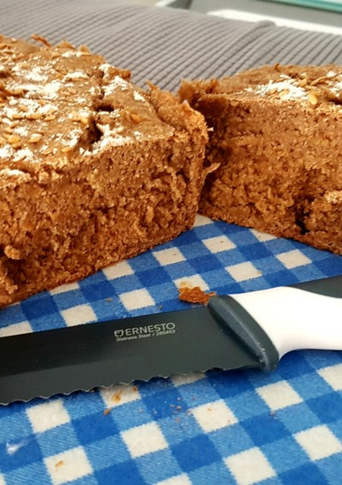 Una foto de Pan de centeno con semillas de lino (en panificadora)