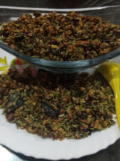A picture of Pan Mukhwas.