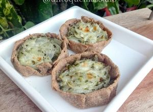Una foto de Canastitas integrales de cebolla y queso (Fácil, rápido y saludable)