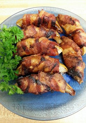 A picture of Bacon Wrapped Pears.