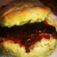 A picture of Simple Buttermilk Biscuits.
