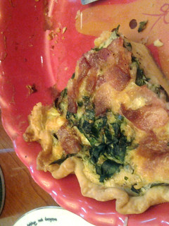 A picture of Spinach and bacon quiche.