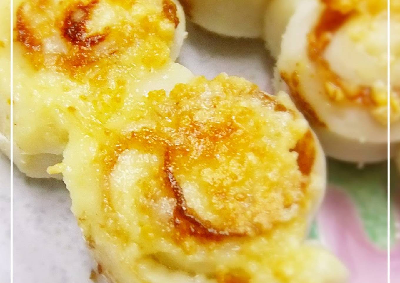 Easy Pan-Fried Chikuwa with Mayonnaise and Grated Cheese