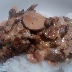 A picture of Bri's Salisbury Steak with Gravy.