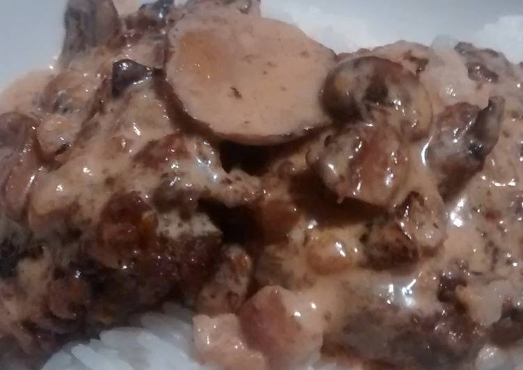 Dramatically Improve The Way You Bri&#39;s Salisbury Steak with Gravy