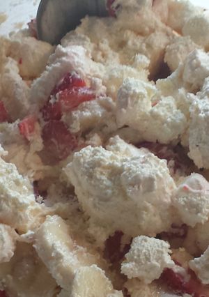 A picture of Easy cheesecake salad.
