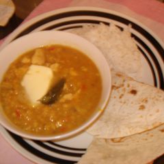 A picture of Chicken Dal Curry.