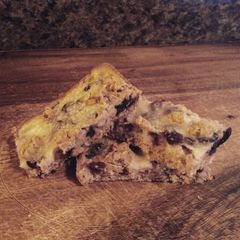 A picture of Cranberry Oatmeal Bars.