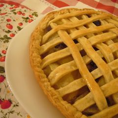 A picture of Egg & Dairy Free Creamy Easy Apple Pie.