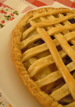 A picture of Egg & Dairy Free Creamy Easy Apple Pie.