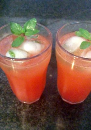 A picture of Watermelon lemonade.