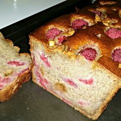 A picture of Raspberry banana loaf.