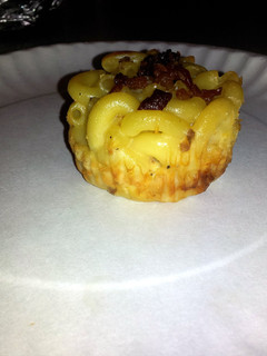 A picture of Bacon Cheeseburger Macaroni Muffins.