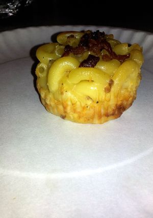 A picture of Bacon Cheeseburger Macaroni Muffins.