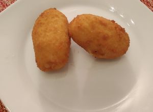 Foto principal de Croquetas de queso azul y cebolla caramelizada con Thermomix
