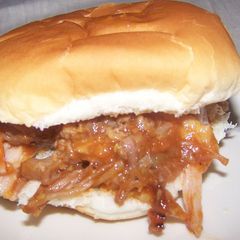 A picture of Bbq Pulled Pork Sandwich.