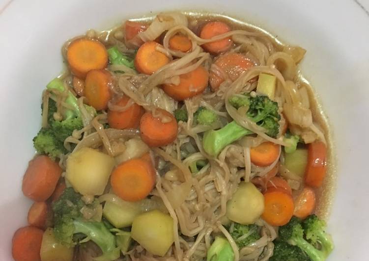 Bagaimana Menyiapkan Tumis brokoli wortel + jamur enoki (oyster sauce), Sempurna