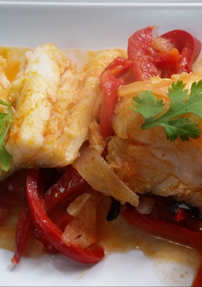 Una foto de Bacalao Encebollado