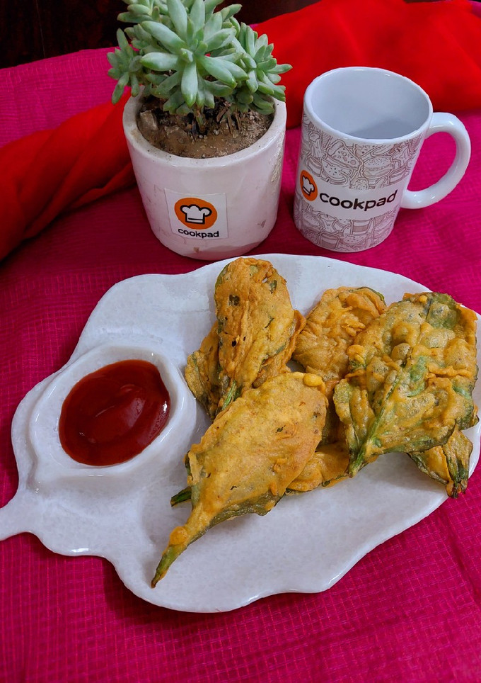 क्रिस्पी पालक के पकोडे(crispy palak pakode recipe in hindi) रेसिपी मुख्य फोटो