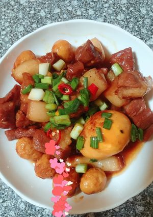 Hình của món Thịt Kho Tàu Kiểu Tại Gia 🤪.