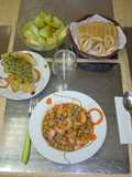Habas con puntillitas y langostinos