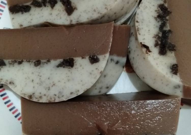 Cara menyajikan Puding coklat oreo  yang Lezat Sekali