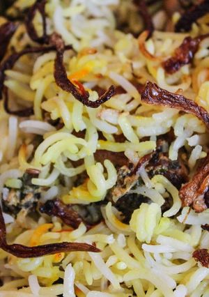 A picture of Restaurant Style Chicken Biryani.