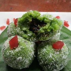 A picture of Pan ladoo.
