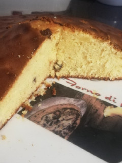Una foto de Bizcocho de petitsuisse de plátano con gotas de chocolate