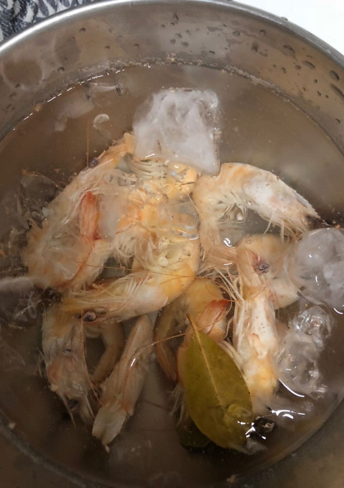 Una foto de Langostino cocido