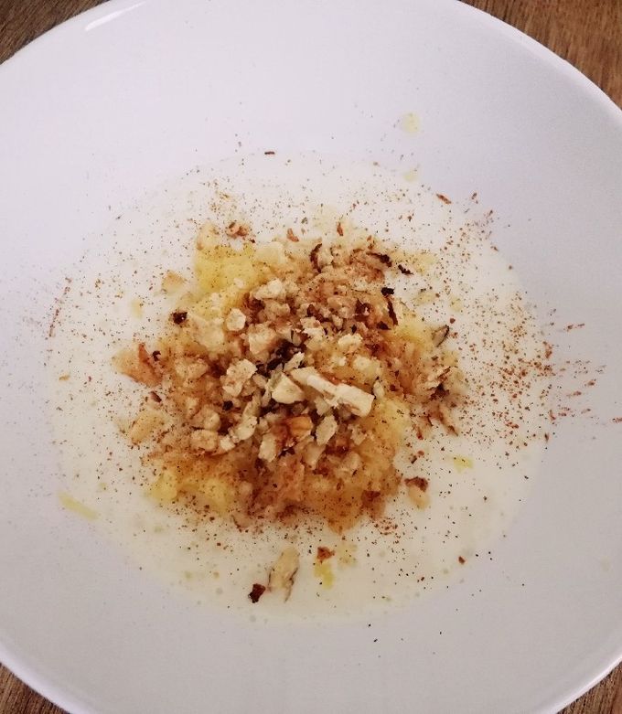 O poză a rețetei Budincă de tapioca cu măr ras și nucă fără gluten/fără ou.