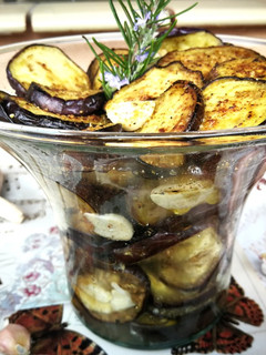Una foto de Berenjenas en escabeche especiada 🍆 🍆 🍆