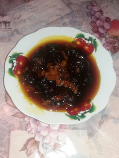 صورة لوصفة طاجين حلو او برقوق (خوخ)