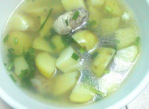 Hình của món Canh khoai tây nấu gà.