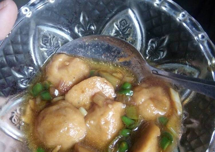 Baso ikan kuah pedas