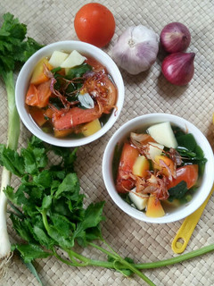 Foto resep Sayur sup bening pepaya.kentang daun katuk
