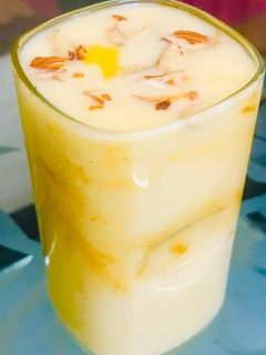 मैंगो शेक (mango shake recipe in Hindi) रेसिपी मुख्य फोटो