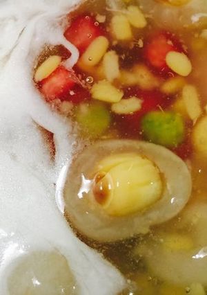 Hình của món Chè vũ trụ.