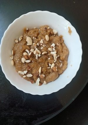 રાજગરા નો શીરો (Rajgira Sheera Recipe In Gujarati) રેસીપી મુખ્ય ફોટો