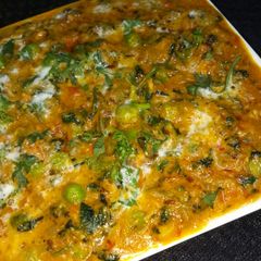 A picture of Methi malai matar.