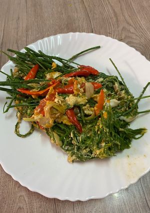 รูปของ ชะอมผัดไข่
