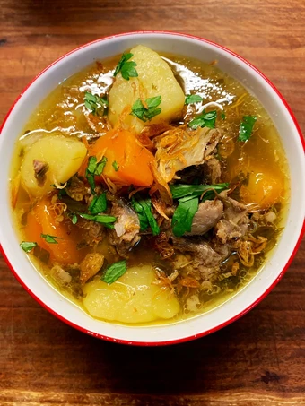 Langkah Mudah untuk Menyiapkan Resep Sop Buntut/ Oxtail Soup yang Bisa Manjain Lidah