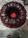 Panetela con jarabe de fresa y grajea