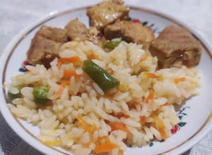Фото Рассыпчатый рис с овощами в мультиварке🍱.