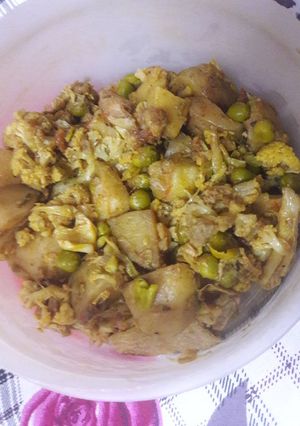 A picture of Fried Aloo Ghobhi.Matar.